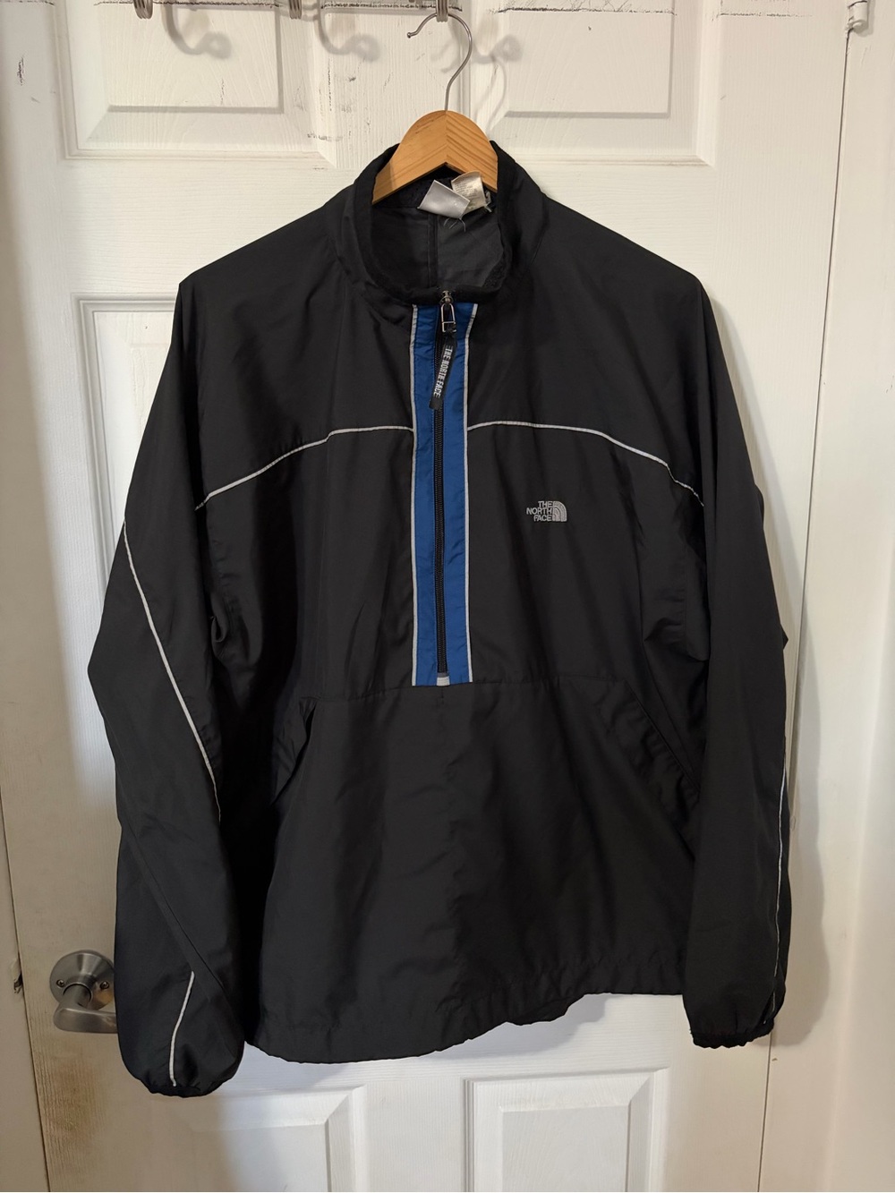 Vintage 90s The North Face Men's Black Pullover Windbreaker with Blue Zip Trim